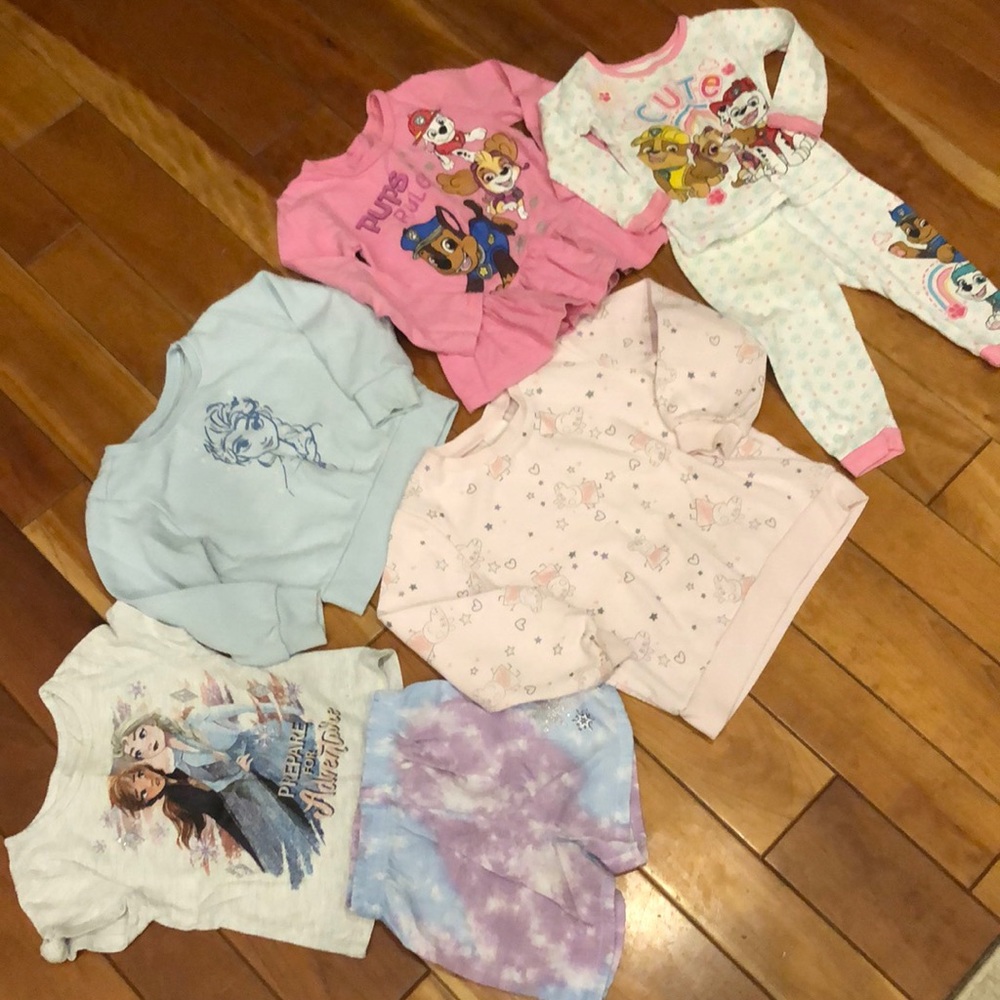 Frozen, peppa pig, paw patrol lot 2T, 3T, 5T